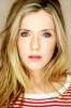 photo Harriet Dyer